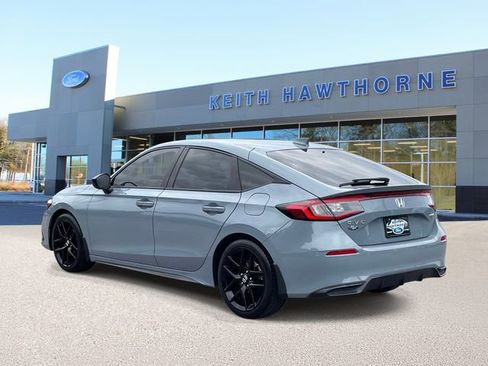 Used 2022 Honda Civic Sport image 4