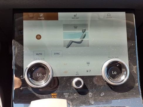 Used 2021 Land Rover Range Rover Velar S AWD/4WD image 17
