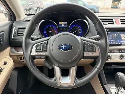 Used 2017 Subaru Outback 2.5i Limited image 10