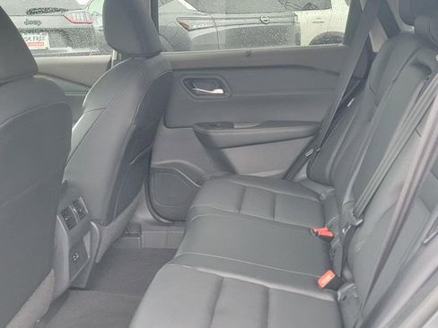 Used 2023 Nissan Rogue SV w/ SV Premium B Package AWD/4WD image 16