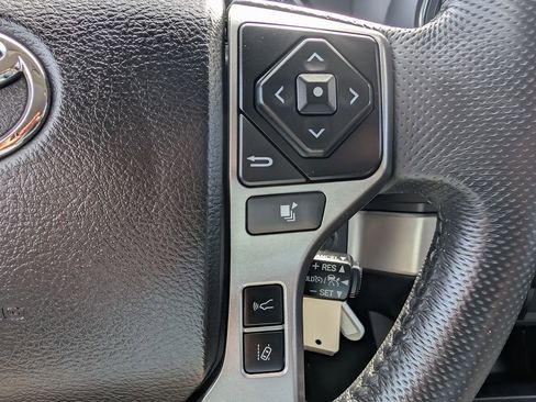 Used 2021 Toyota Tacoma SR5 w/ SR5 Appearance Package (SM) RWD image 25