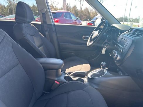 Used 2016 Kia Soul w/ Convenience Package FWD image 23