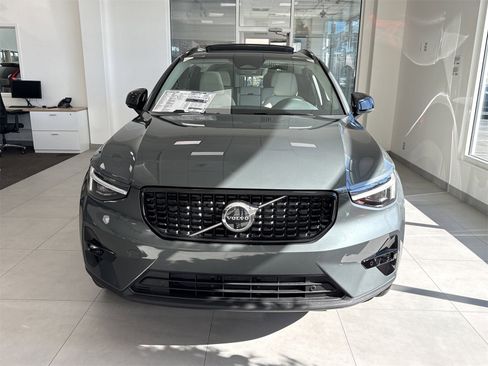New 2026 Volvo XC40 B5 Plus w/ Protection Package Premier image 7
