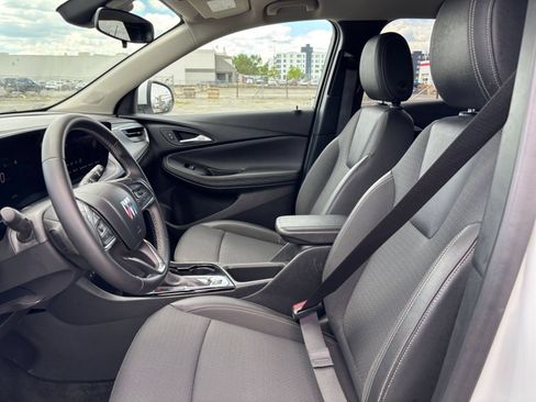 Used 2025 Buick Encore GX Preferred FWD image 23