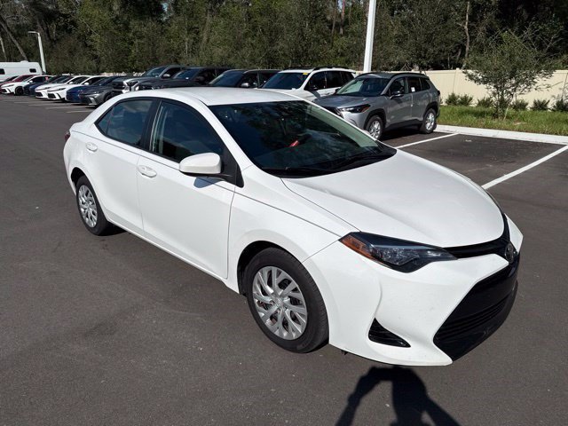 Used 2017 Toyota Corolla LE FWD image 3