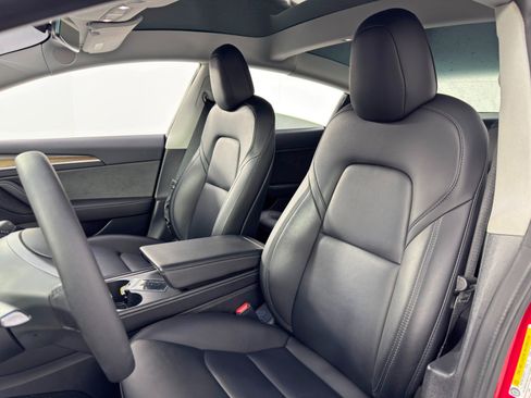 Used 2022 Tesla Model 3 Performance image 38