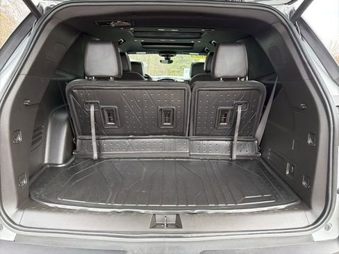 Certified 2023 Chevrolet Traverse RS w/ LPO, Floor Liner Package AWD/4WD image 17