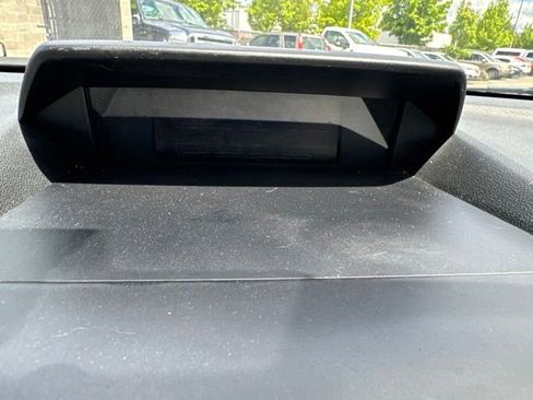 Used 2022 Subaru Forester Premium AWD/4WD image 18