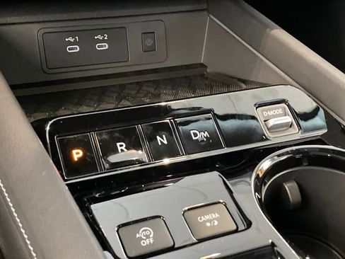 New 2025 Nissan Murano SL image 18