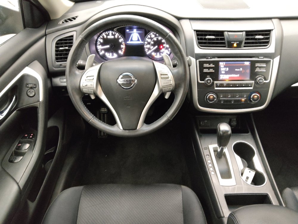 Used 2017 Nissan Altima 2.5 SR w/ Midnight Edition Package FWD image 22