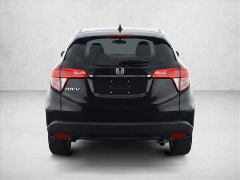 Used 2019 Honda HR-V LX image 6