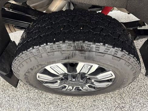 Used 2024 GMC Sierra 2500 Denali w/ Denali Reserve Package image 29