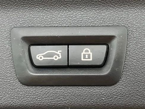 Used 2018 BMW X3 xDrive30i AWD/4WD image 13