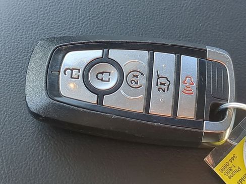 Used 2024 Ford Explorer Limited image 37