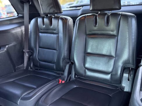 Used 2012 Ford Explorer Limited image 17