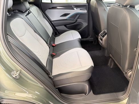 New 2026 Volkswagen Tiguan SE R-Line FWD image 29