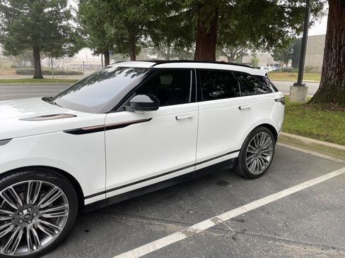 Used 2018 Land Rover Range Rover Velar R-Dynamic SE image 5