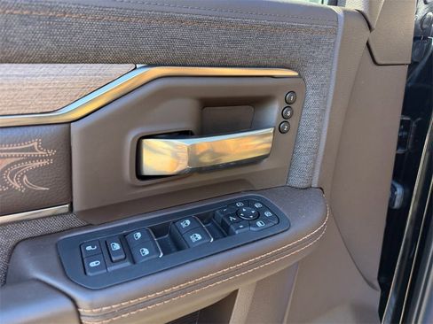 New 2025 RAM 2500 Limited image 19