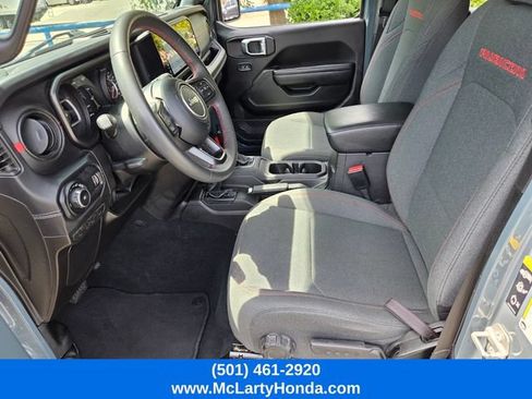 Used 2024 Jeep Wrangler Unlimited Rubicon AWD/4WD image 9