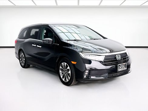 Used 2023 Honda Odyssey EX-L image 3