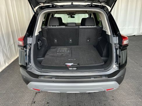 Used 2023 Nissan Rogue SV AWD/4WD image 25