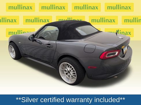 Used 2018 FIAT 124 Spider Classica RWD image 8