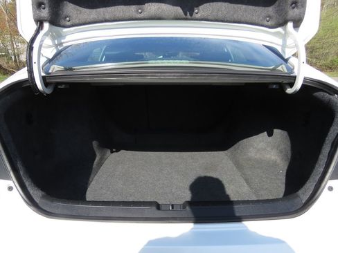 Used 2019 Honda Accord Sport image 17