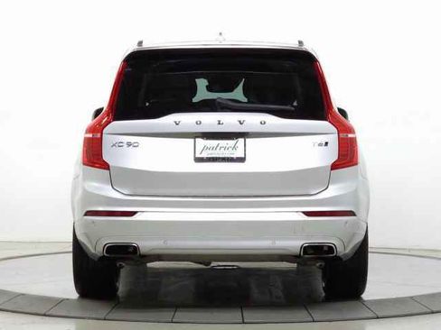 Used 2020 Volvo XC90 T6 Momentum w/ Protection Package Premier image 7
