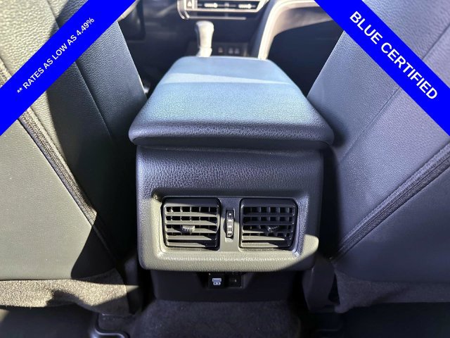 Used 2025 Toyota Camry SE FWD image 9