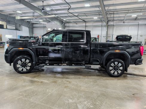 Used 2025 GMC Sierra 2500 Denali w/ Denali Reserve Package AWD/4WD image 5