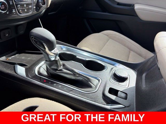 Used 2023 Chevrolet Traverse LT FWD image 24