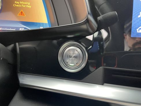 Certified 2025 Chevrolet Corvette Stingray Preferred Cpe w/ Z51 Performance Package image 28