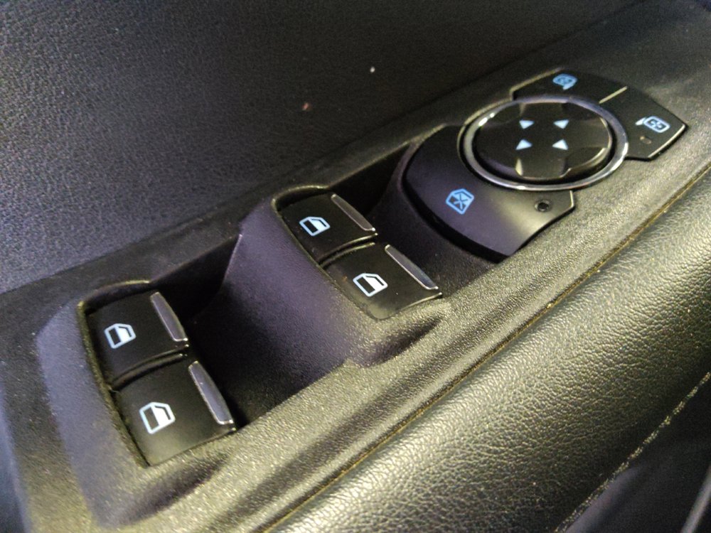 Used 2023 Ford Edge SEL AWD/4WD image 27