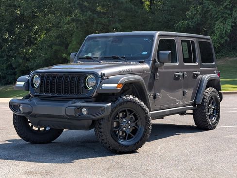 Used 2024 Jeep Wrangler Unlimited Sport AWD/4WD image 4