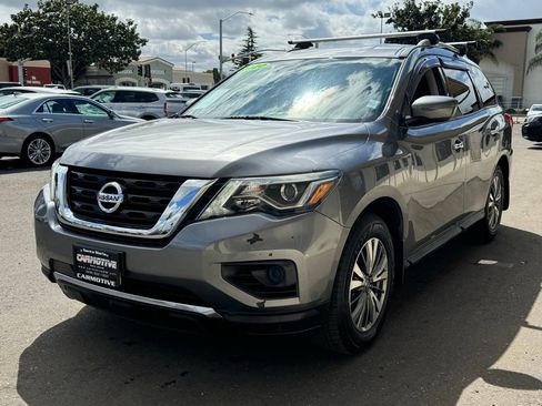 Used 2020 Nissan Pathfinder S image 9