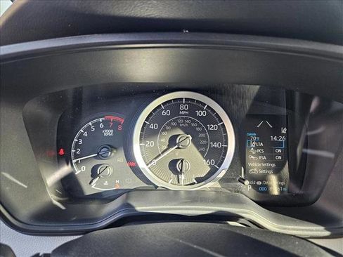 Used 2020 Toyota Corolla LE image 11