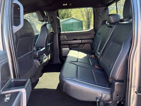 Used 2025 Ford F150 Lariat AWD/4WD image 19