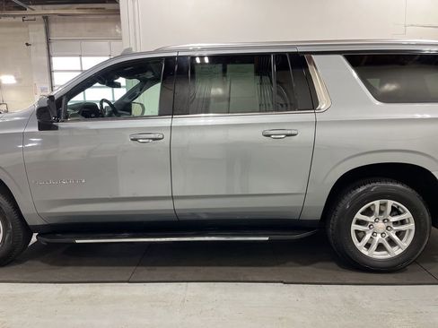 Certified 2023 Chevrolet Suburban LT image 4
