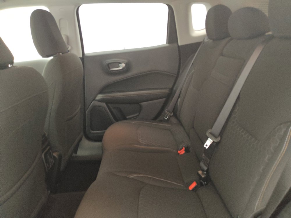 Used 2018 Jeep Compass Sport AWD/4WD image 18