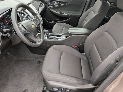 Used 2024 Chevrolet Malibu LT image 11