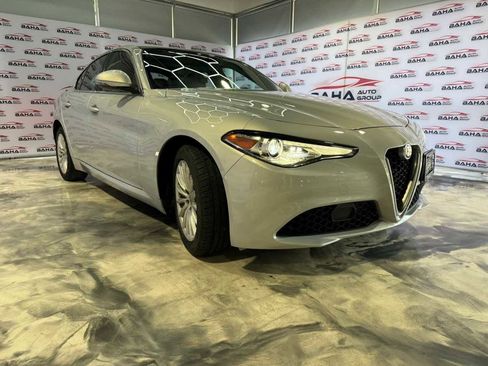 Used 2021 Alfa Romeo Giulia Sprint w/ Sun & Sound Package image 10