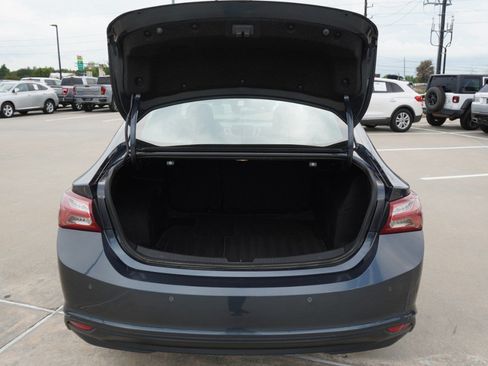 Used 2020 Chevrolet Malibu LT FWD image 36