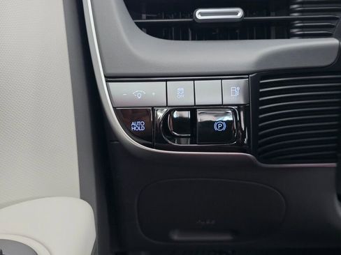 New 2026 Hyundai Ioniq 5 SE image 25
