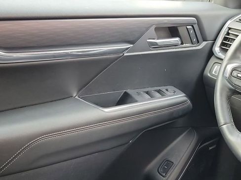 Used 2024 GMC Acadia Elevation image 21