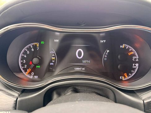 Used 2019 Jeep Grand Cherokee High Altitude AWD/4WD image 3