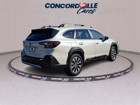 Certified 2025 Subaru Outback Limited AWD/4WD image 7