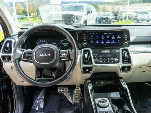 Certified 2023 Kia Sorento SX Prestige AWD/4WD image 15