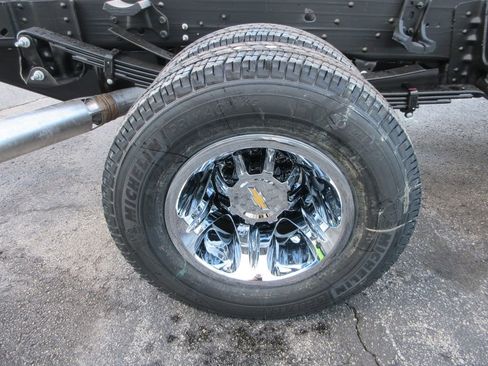 New 2026 Chevrolet Silverado 3500 LT w/ Convenience Package image 12