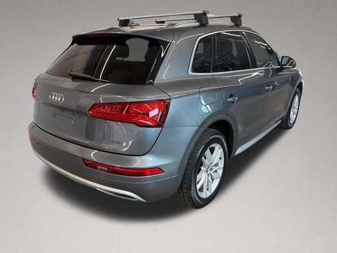 Used 2020 Audi Q5 2.0T Premium w/ Convenience Package AWD/4WD image 4