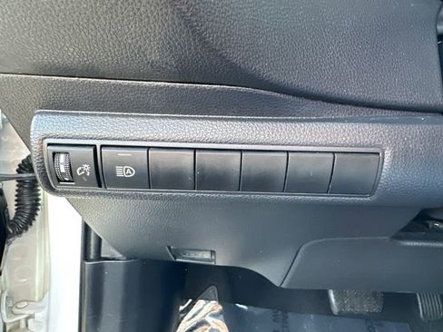 Used 2024 Toyota Corolla LE FWD image 32